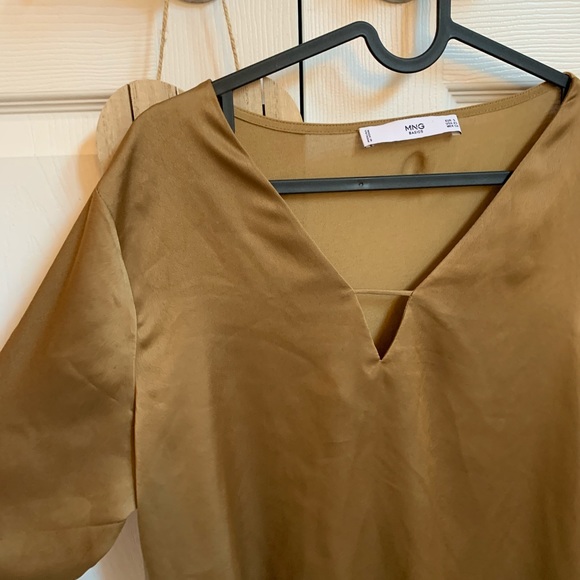 Mango satin top worn once - Picture 2 of 4